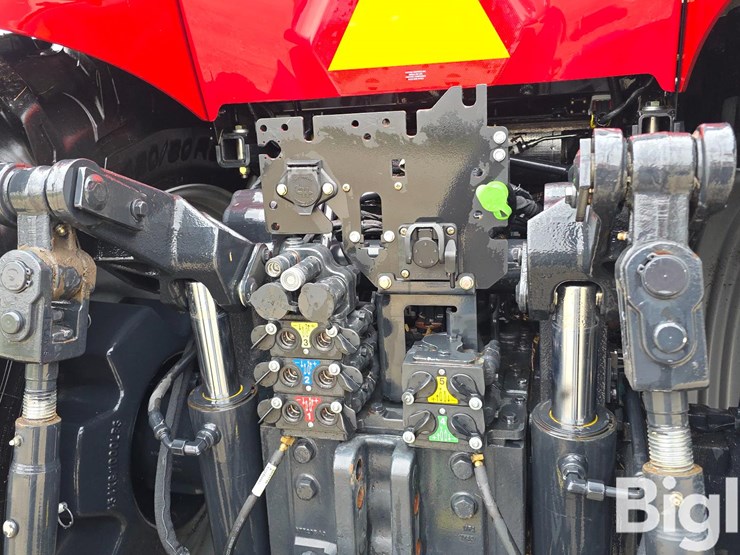 case-ih-magnum-310-image-19