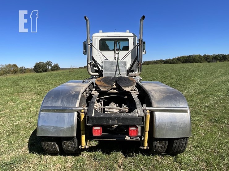 2013-mack-pinnacle-chu613-image-4