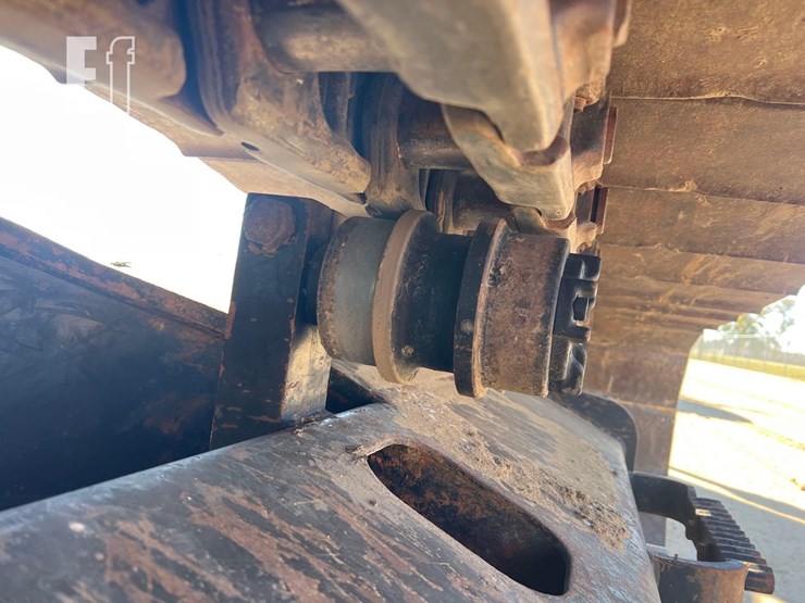 caterpillar-326fl-image-25