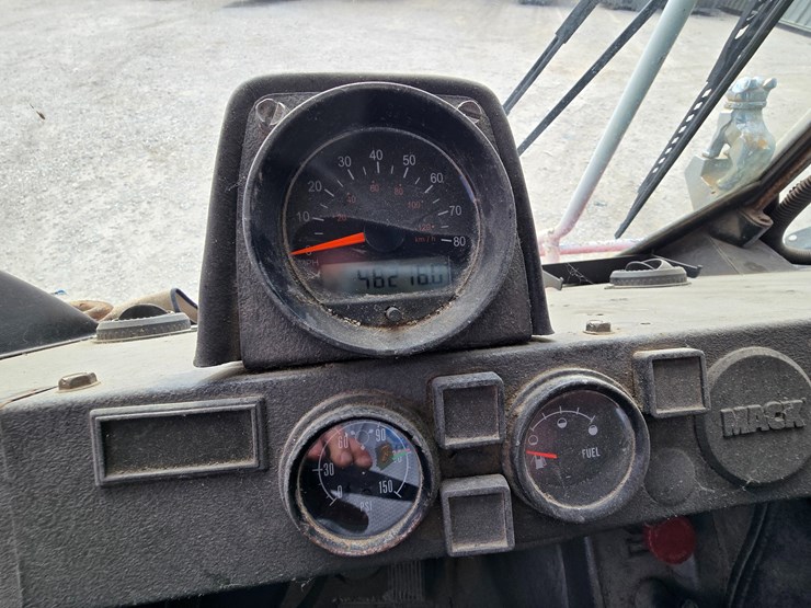 1996-mack-mr688s-image-58