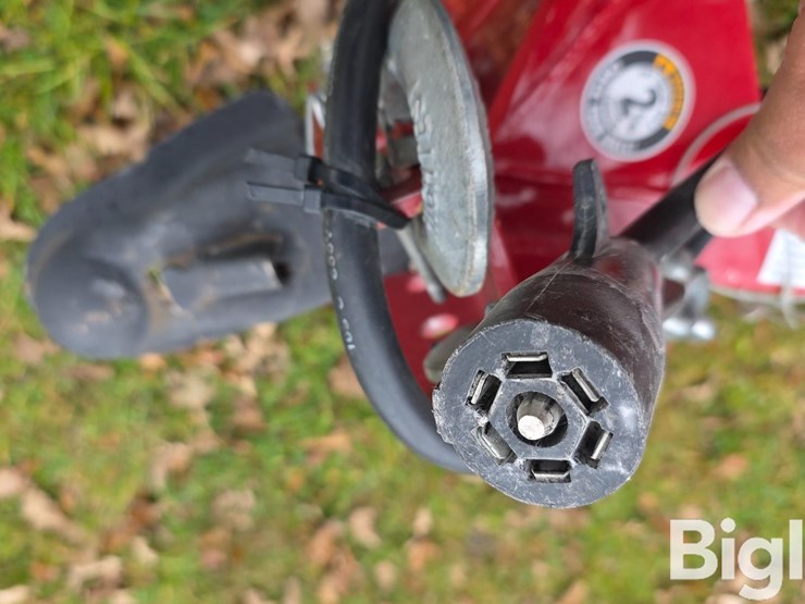 2013-thunder-creek-equipment-adt750-image-10