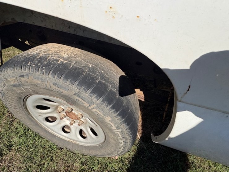 2003-chevrolet-silverado-1500-image-8