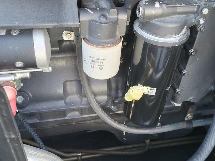 new-holland-cr9040-image-58