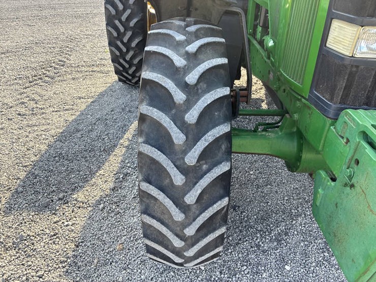 john-deere-7800-image-39