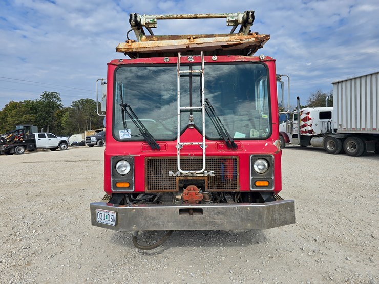 1996-mack-mr688s-image-45