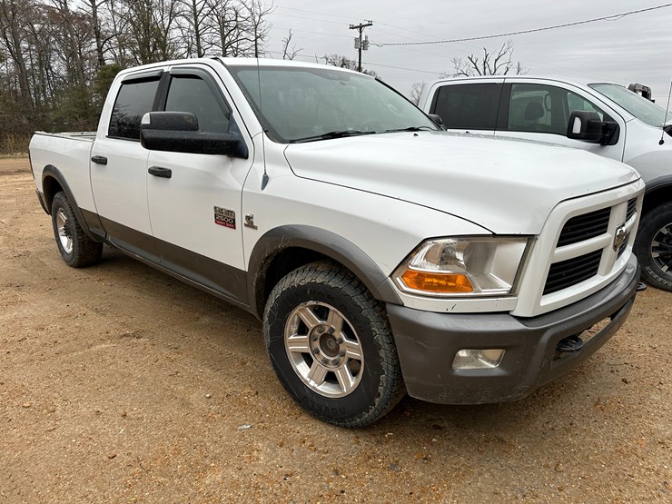 dodge-ram-2500-image-2