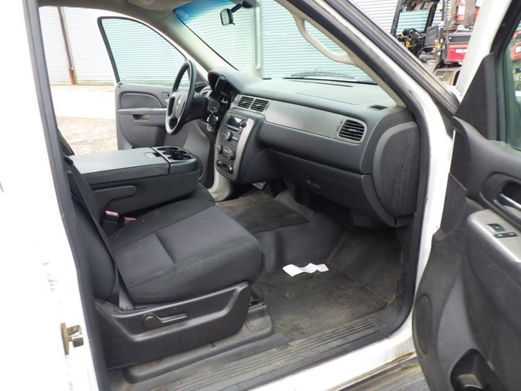 2014-chevrolet-tahoe-image-6