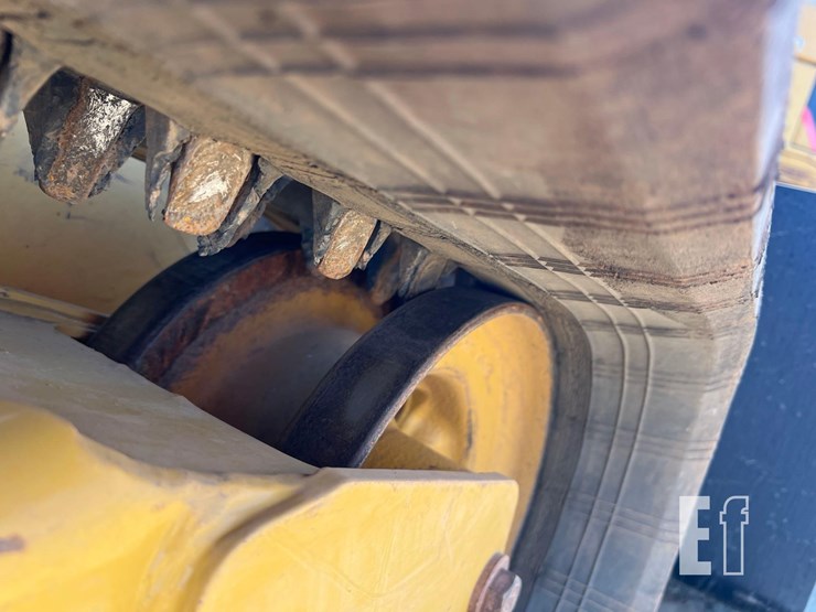 2017-caterpillar-259d-image-15