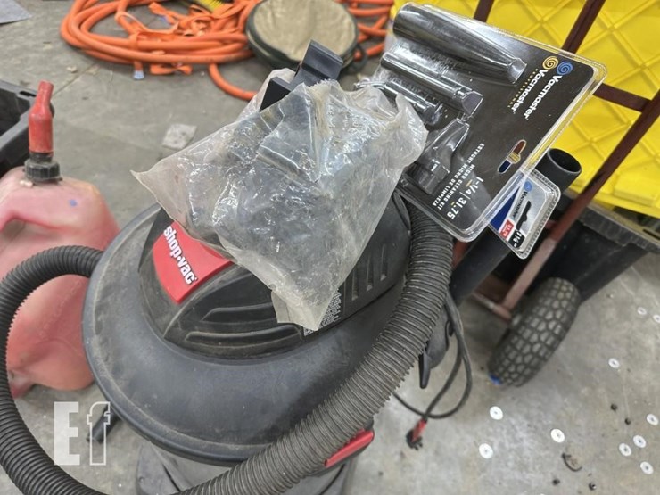 shop-vac-commercial-vacuum-image-2