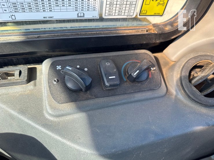 2017-caterpillar-304e2-cr-image-30