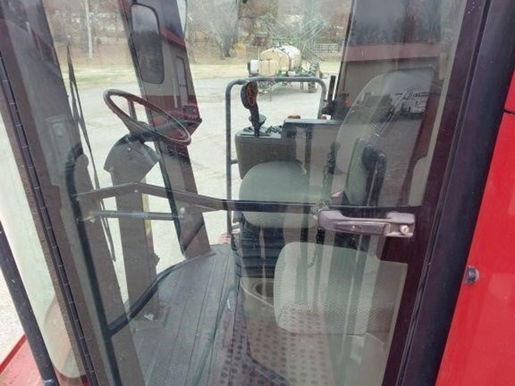 case-ih-6088-image-16