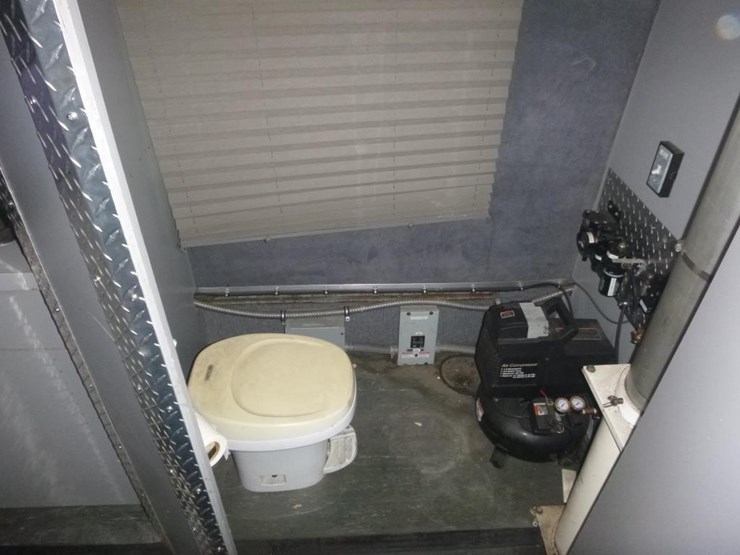 1997-ford-e450-image-14