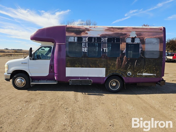 2010-ford-e450-image-8