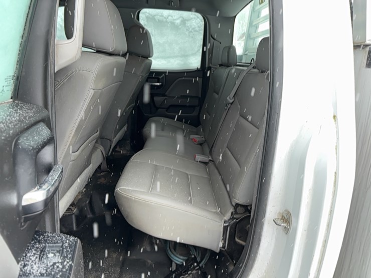 2016-chevrolet-2500hd-image-11