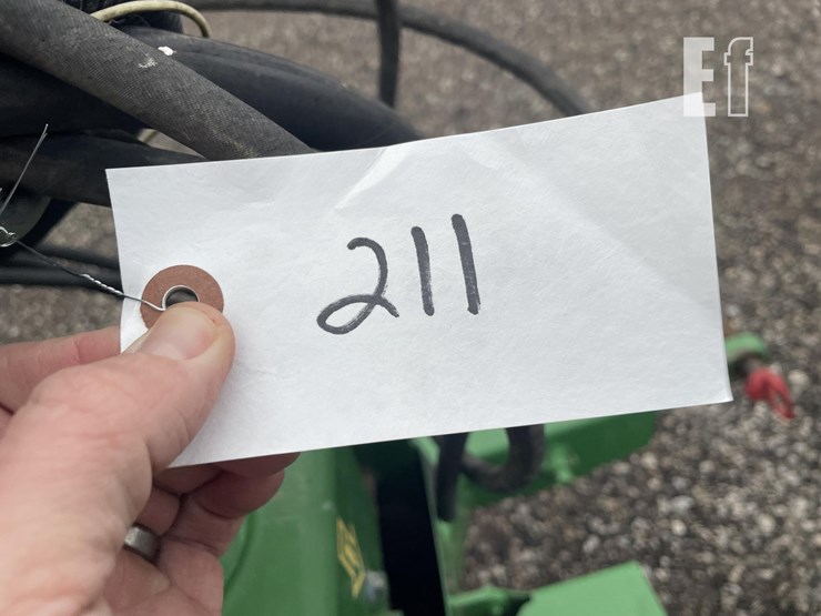 2018-john-deere-946-image-26