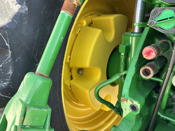 john-deere-8320r-image-63
