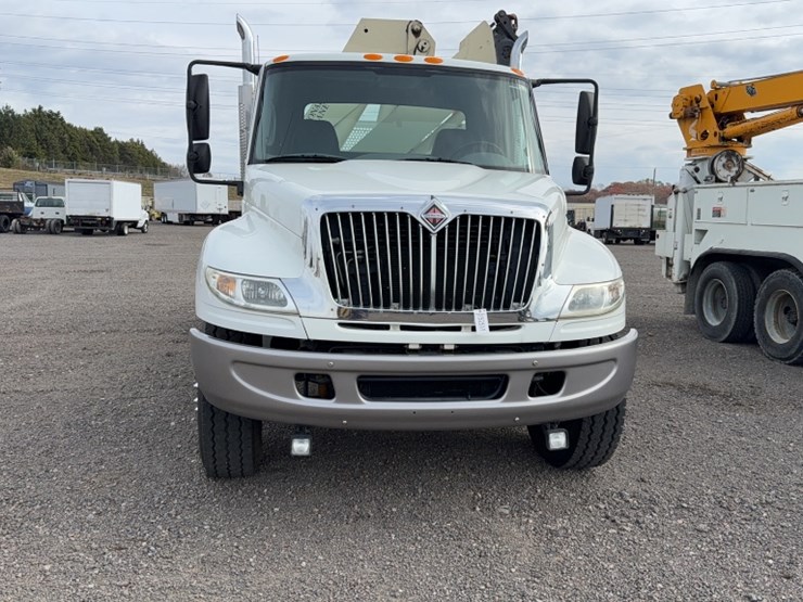 international-durastar-4400-image-2