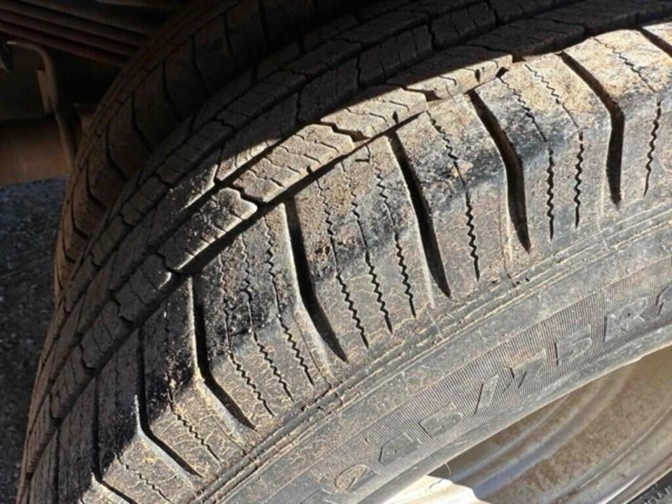 2024-ford-f350-image-28