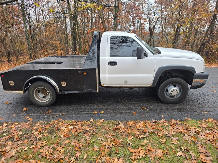 chevrolet-silverado-3500-image-20