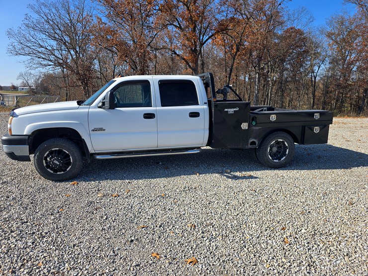 chevrolet-silverado-3500-image-7