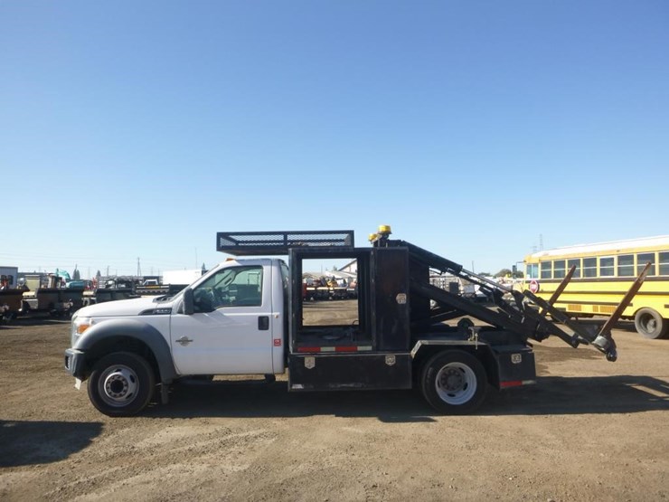 2012-ford-f550-image-5