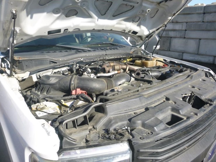 2019-ford-f550-image-27