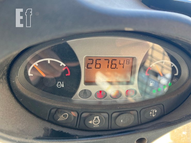 2023-bobcat-t770-image-27