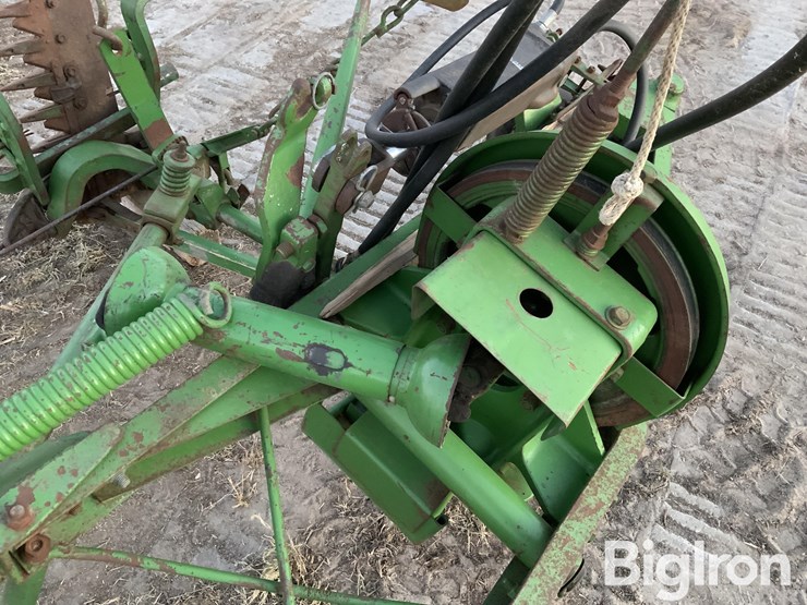 john-deere-38-image-14