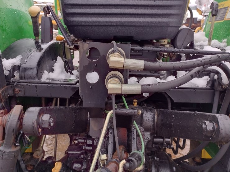 john-deere-4720-image-23