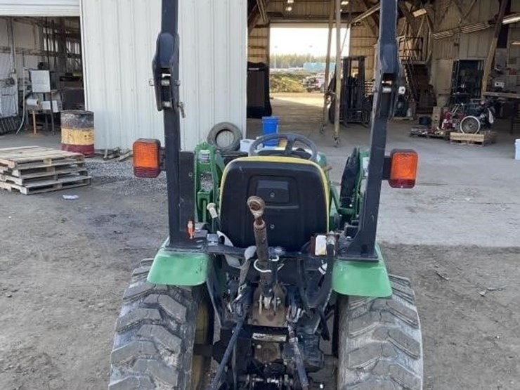 john-deere-2320-image-7