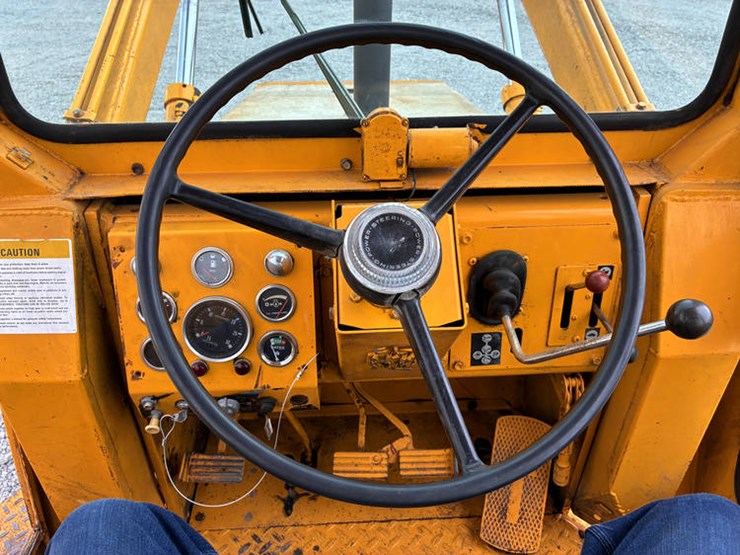 case-ih-3400-image-30