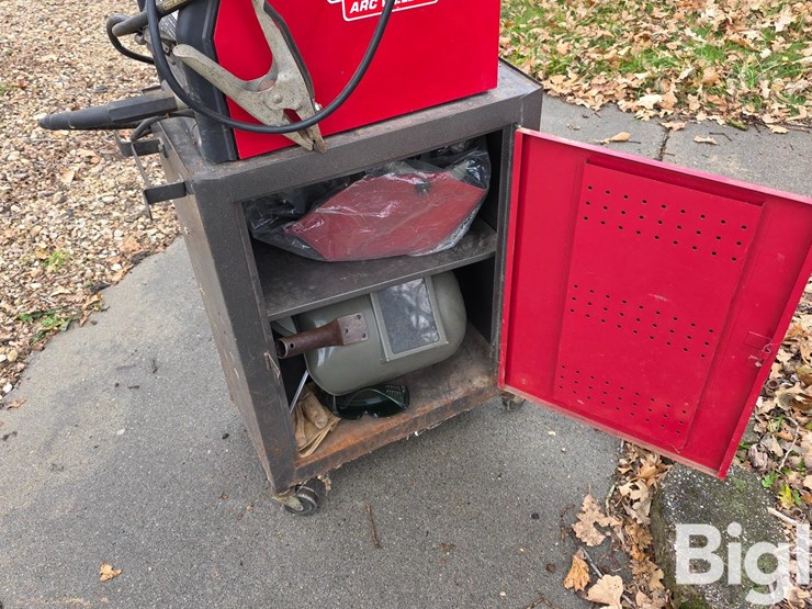 lincoln-sp-125-plus-wire-welder-image-17