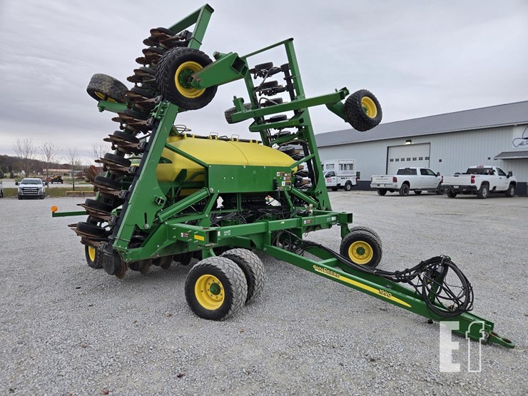 john-deere-1990ccs-image-2
