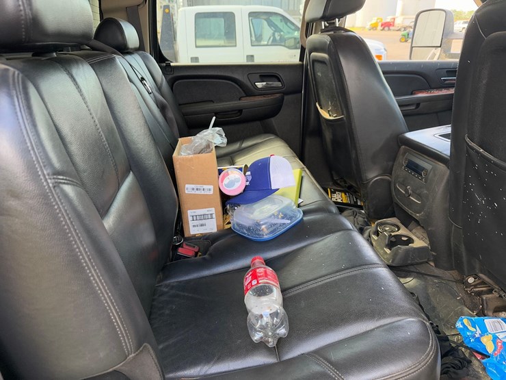 2009-gmc-2500-image-15