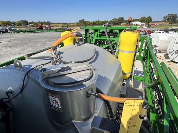 john-deere-r4038-image-63