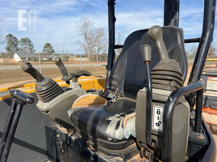 caterpillar-305e2-cr-image-29