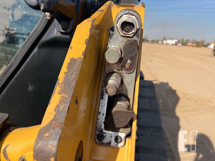 caterpillar-255-image-11