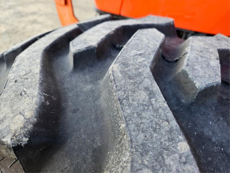 kubota-m7040-image-39