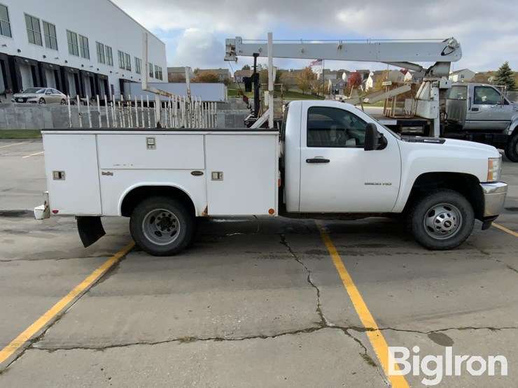 2012-chevrolet-silverado-3500-image-4