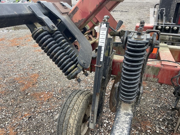 case-ih-2500-image-18