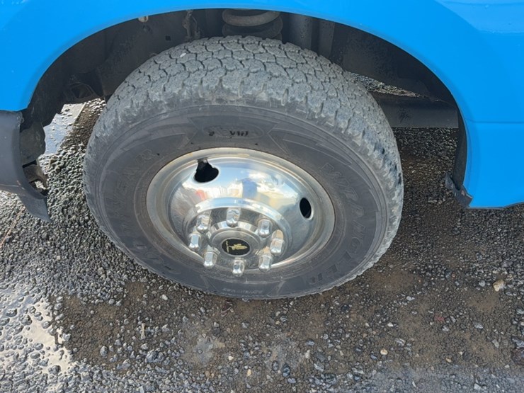 2018-ford-f350-image-18