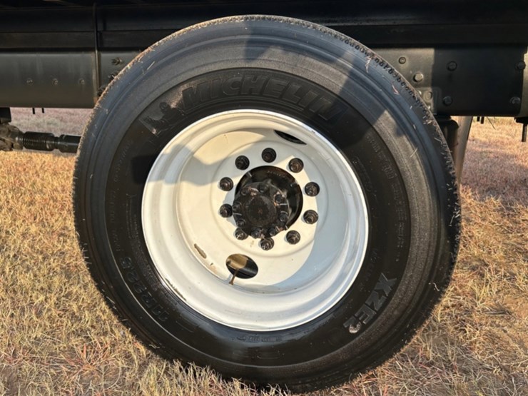 international-durastar-4300-image-12