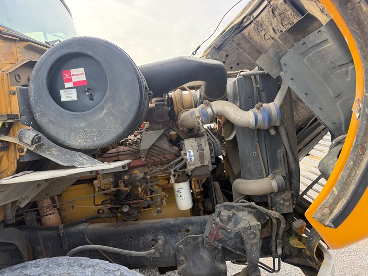 ford-lts9000-image-30