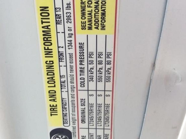 2013-chevrolet-express-3500-image-18