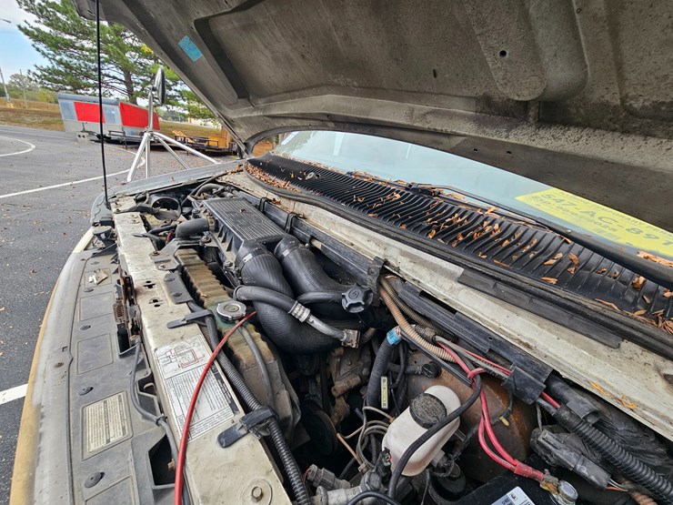 #21244-•-1996-ford-econoline-shuttle-bus-(non-runner)-image-11