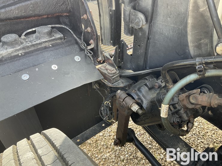 2017-kenworth-w900l-image-10