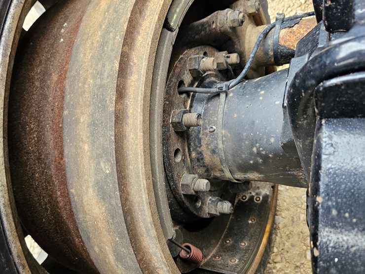 peterbilt-579-image-77