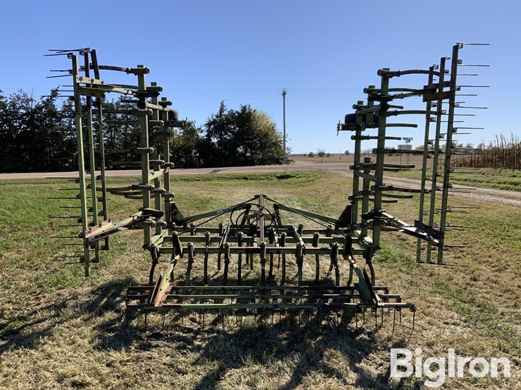 john-deere-1100-image-6