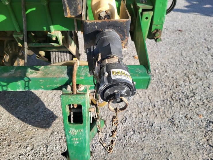 john-deere-7200-image-36