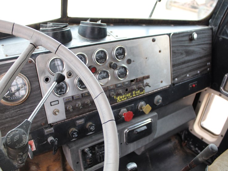 1982-caterpillar-3406-image-13